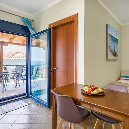 Happy * Skála Marión